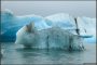 Турист едва не погиб во время селфи на айсберге