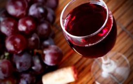 Грузия будет дарить вино туристам
