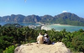 Туристка из РФ упала со скалы во время селфи в Таиланде