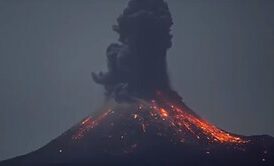 В Индонезии началось извержение вулкана Анак-Кракатау